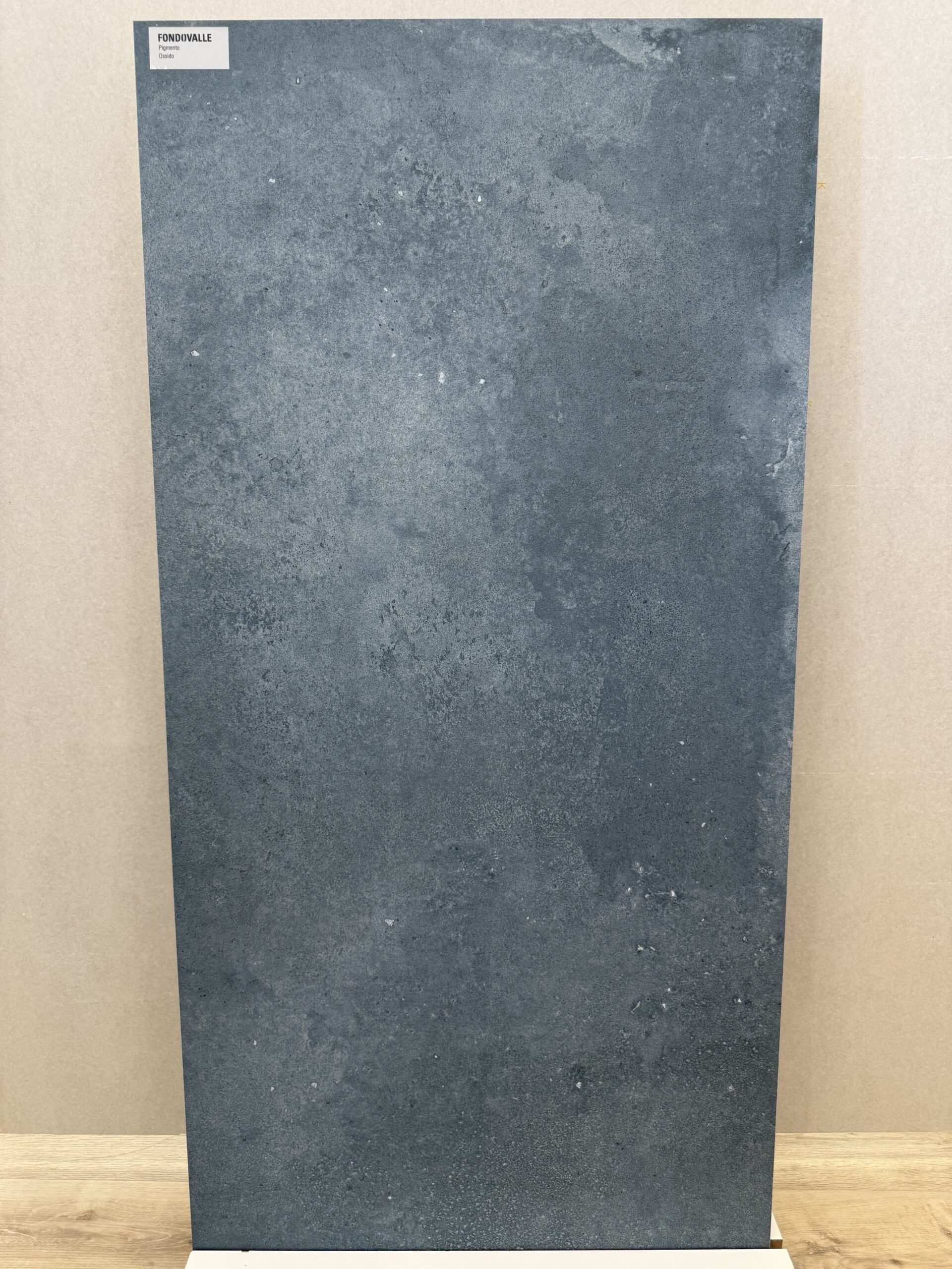 Piastrella per rivestimento in gres 60x120 Pigmento Ossido