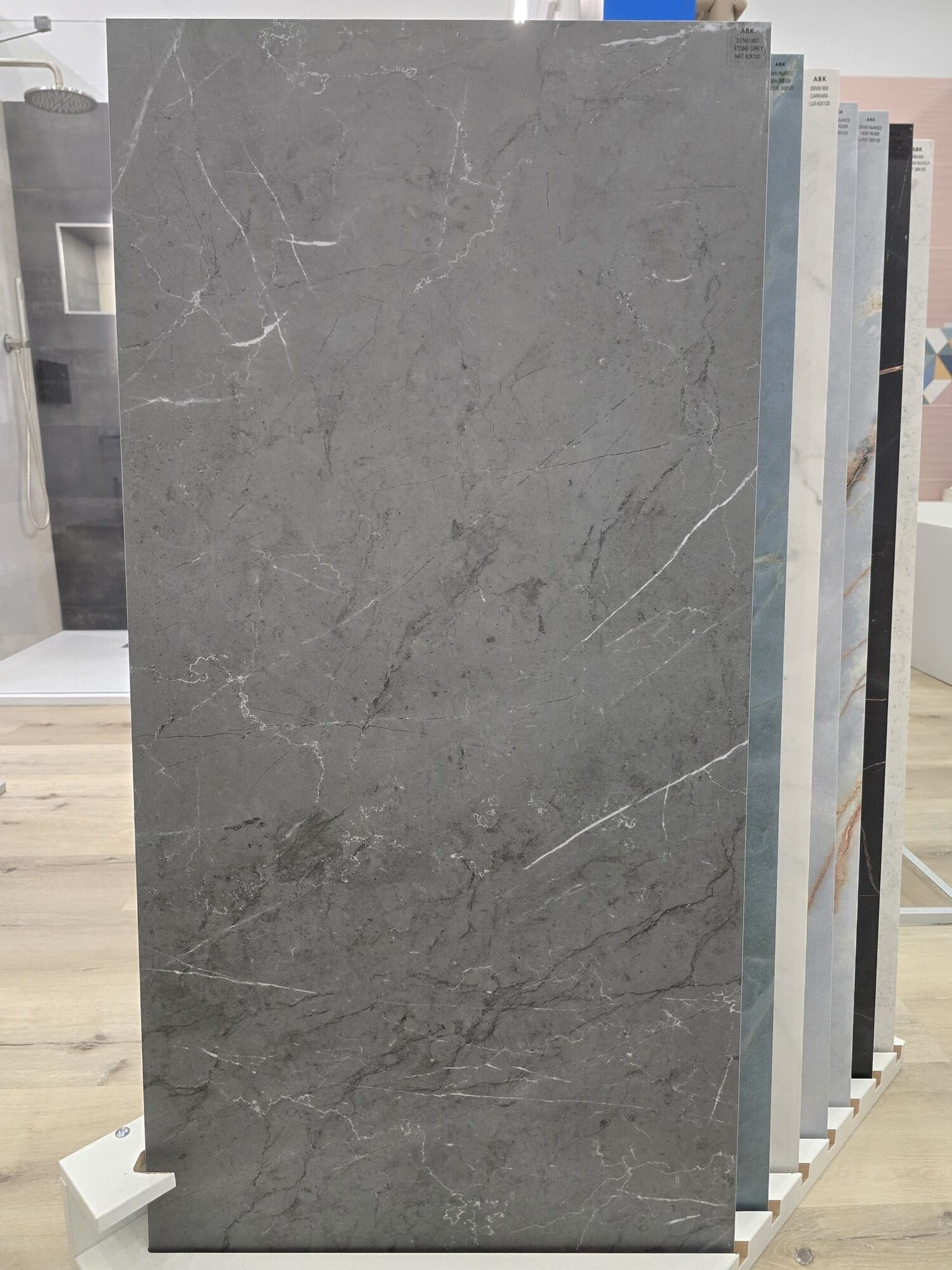 Piastrella per pavimento e rivestimento in gres 60x120 effetto pietra