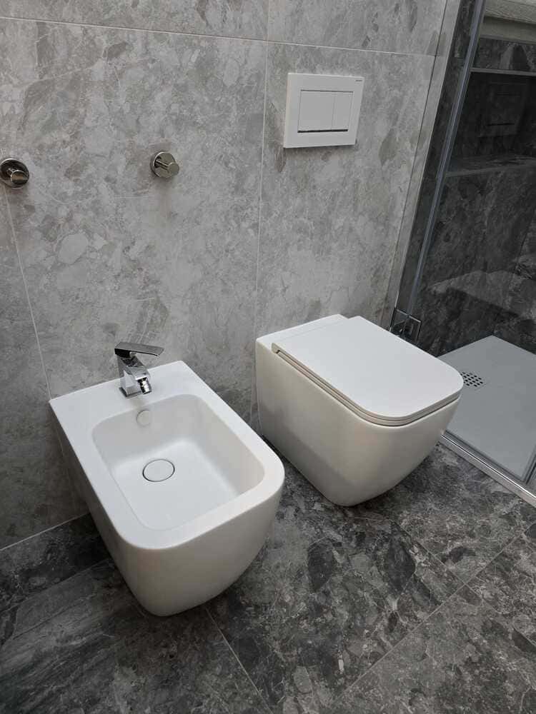 Sanitari filo muro Nud Bianchi Opachi