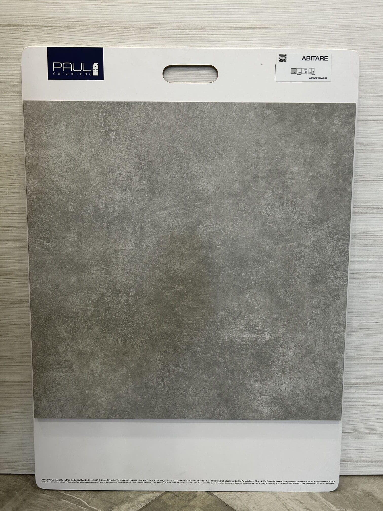 Piastrella per pavimento e rivestimento effetto cemento 60x60 Abitare fumo