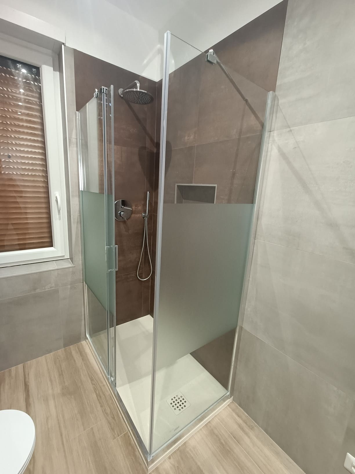 Porta doccia scorrevole 120 cm + fisso 70 cm serie aerea fascia acidata